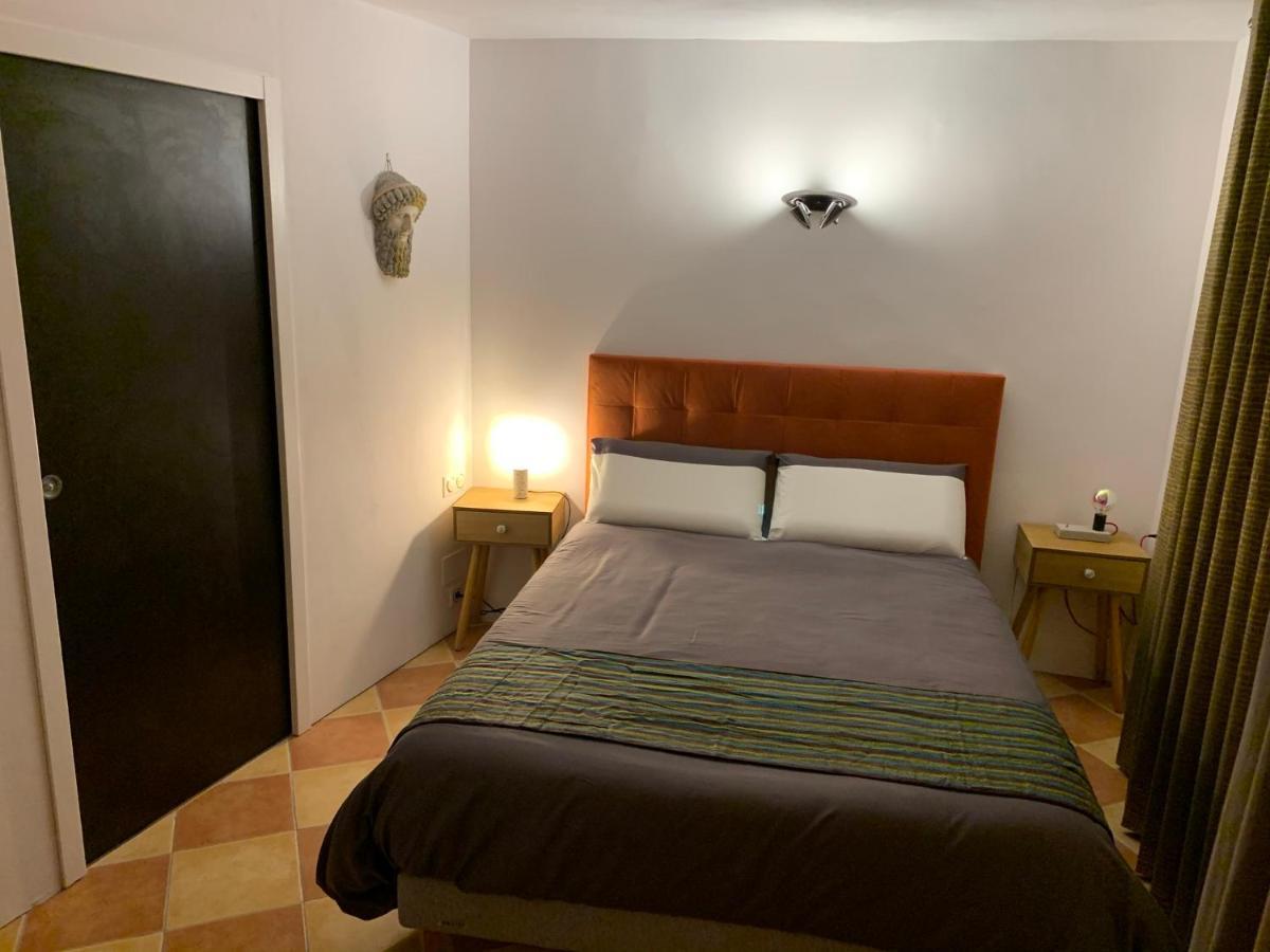 Pila & Bed Montpellier Centre Corum Comedie - Chambre Calme Climatisee - Quiet Air-Conditioned Room Kültér fotó